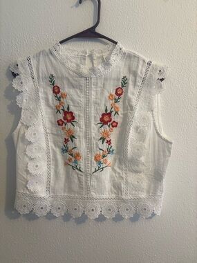 White Embroidered Lace Trim Sleeveless Top